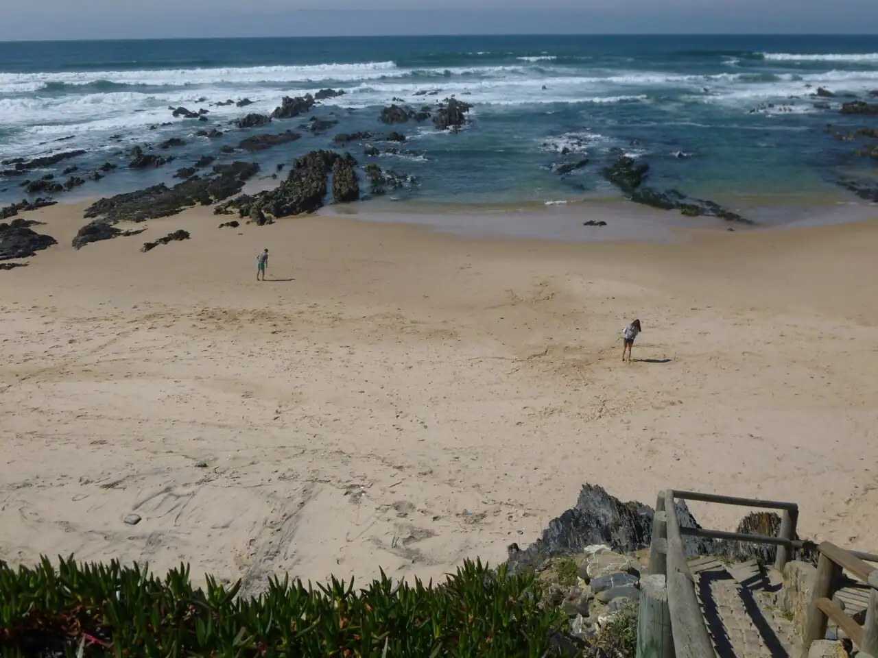 The wave at Almograve, Almograve
